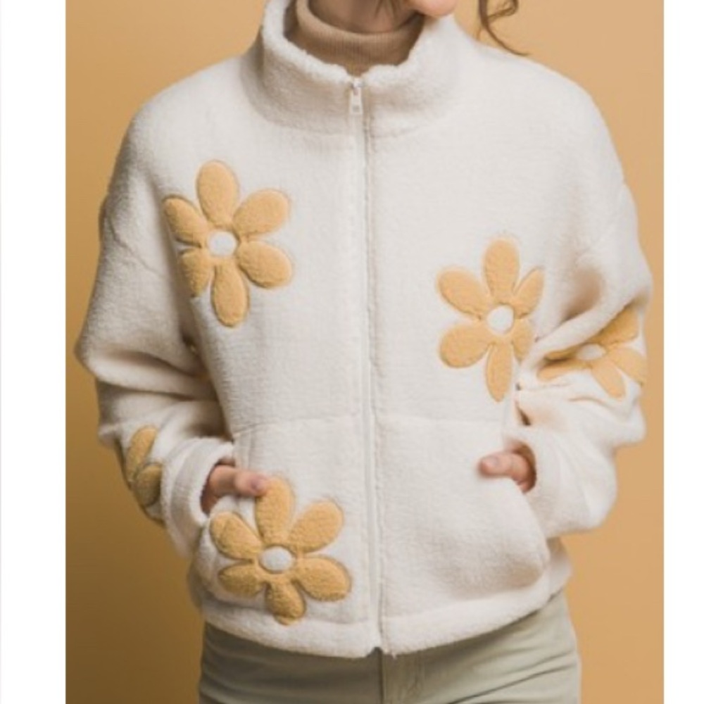 Sherpa flower fleece jacket new with tags size medium